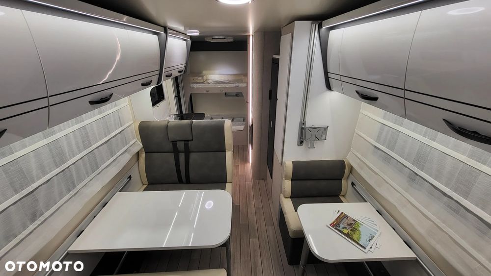 McLOUIS Glamys 322 - 7-osobowy - 11