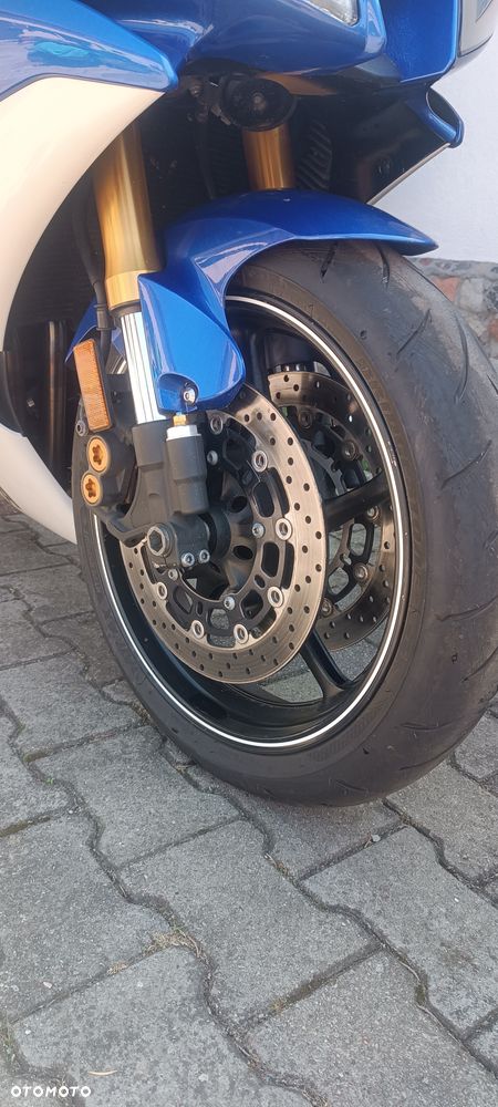 Yamaha YZF - 19
