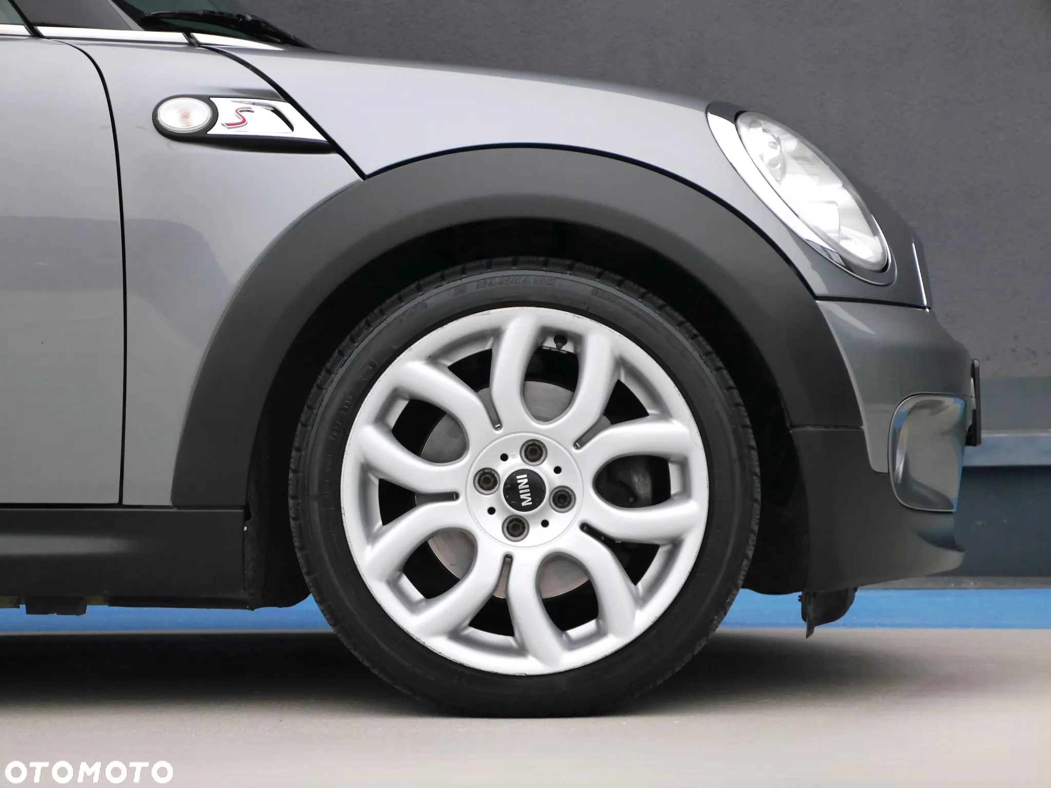 MINI Cooper S 50 Camden - 36