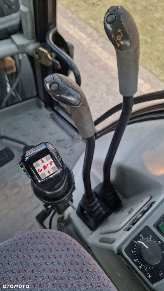 Valtra N121 HiTech, 130 koni, SISU 4cyl TURBO INTECOOLER, 141, 111, 101 - 13