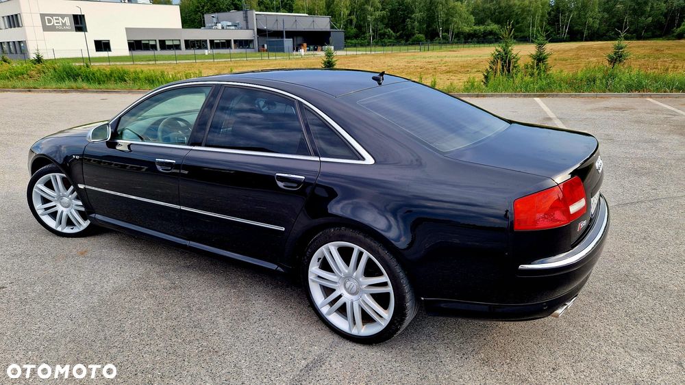 Audi S8 5.2 FSI Quattro - 12