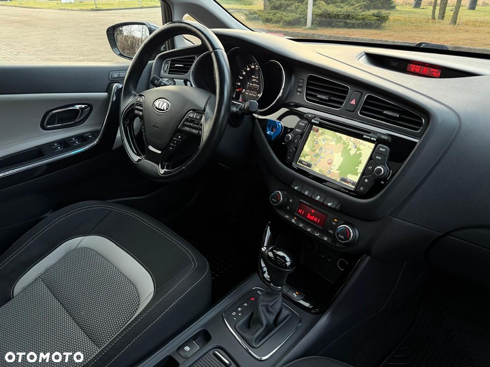 Kia Ceed 1.6 GDI DCT Platinum Edition - 28