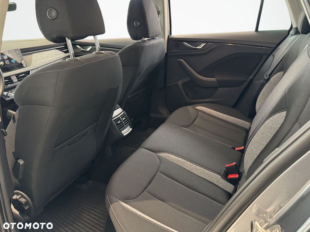 Skoda Kamiq 1.0 TSI Selection DSG - 14