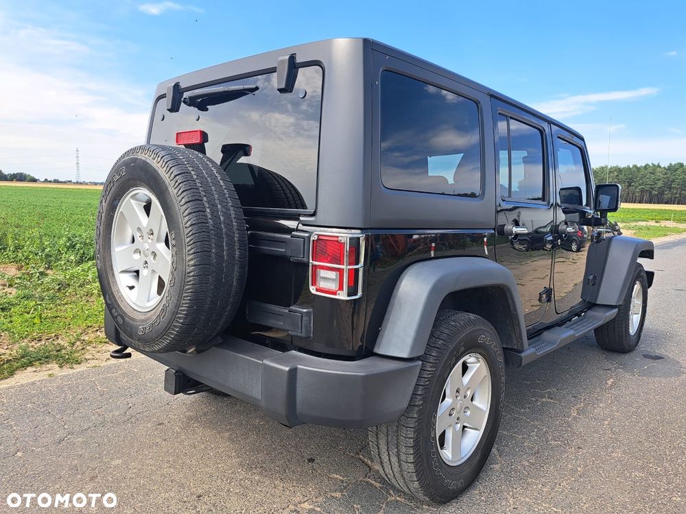 Jeep Wrangler - 12