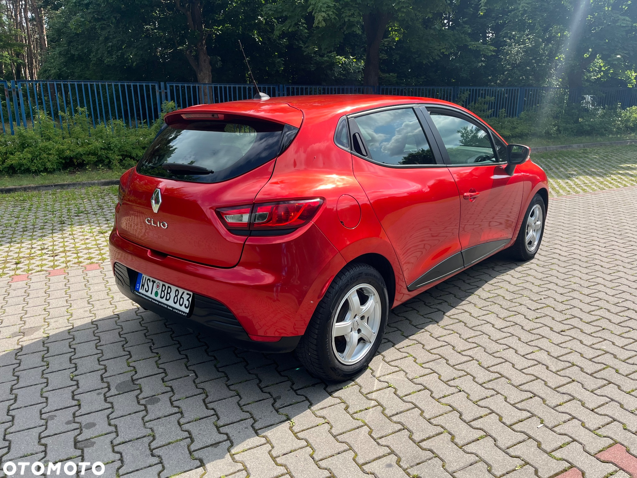 Renault Clio - 10