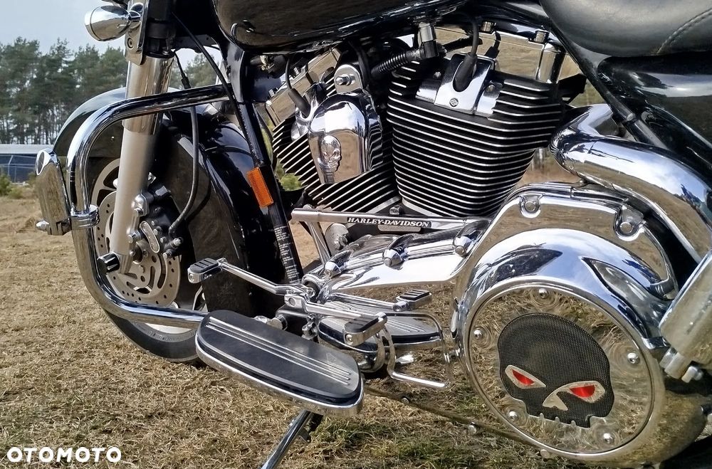 Harley-Davidson Touring Street Glide - 8