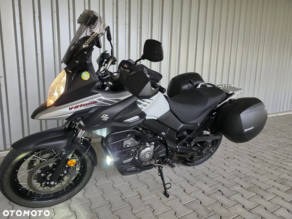 Suzuki V-STROM - 1