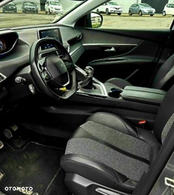 Peugeot 3008 PureTech 130 Stop & Start GPF Allure Business-Paket - 3