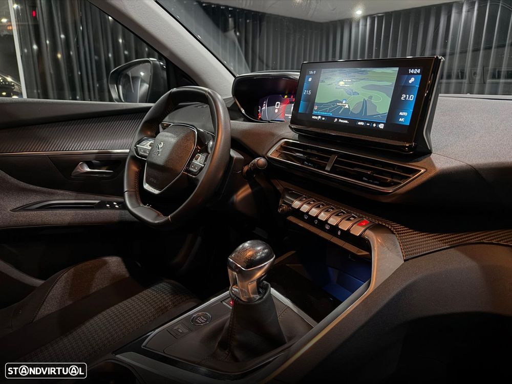 Peugeot 5008 1.5 BlueHDi Allure - 27