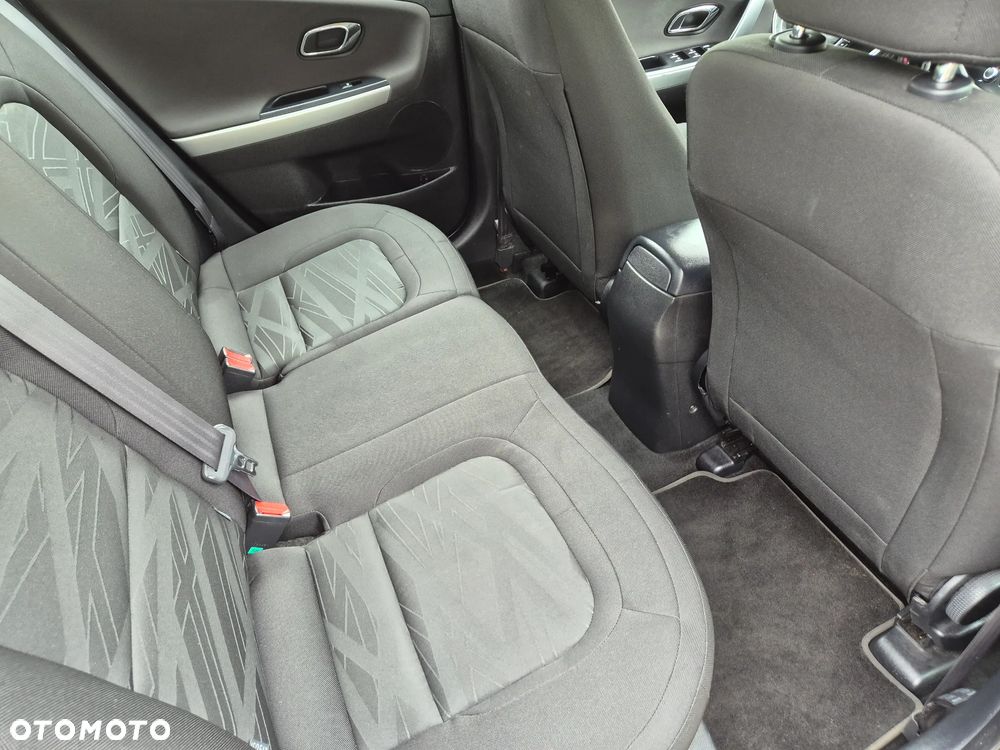 Kia Ceed 1.4 CVVT Fifa World Cup Edition - 24