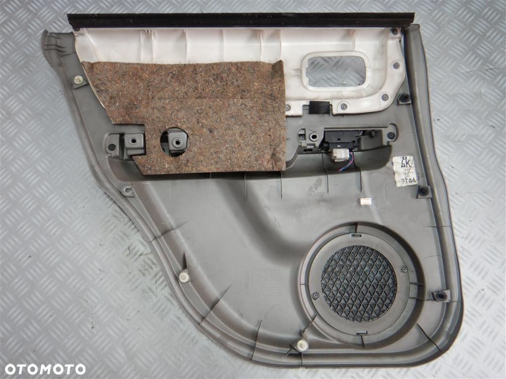 TAPICERKA BOCZKI DRZWI KOMPLET Nissan X-Trail I T30 2001-2007 - 9