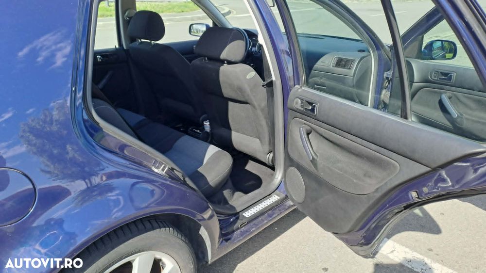 Volkswagen Golf - 12