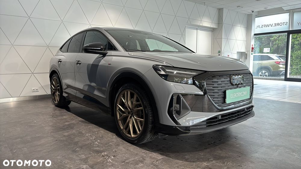 Audi Q4 e-tron - 8