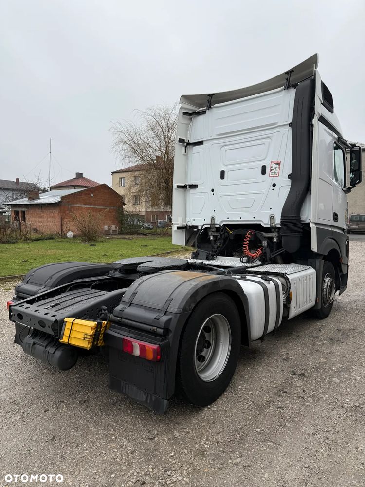 Mercedes-Benz Actros 1845 StreamSpace - 3