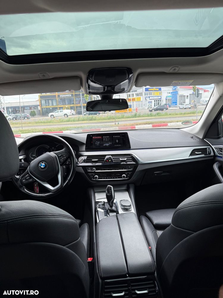 BMW Seria 5 530i AT - 3