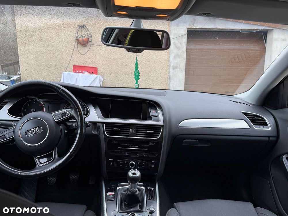 Audi A4 Avant 2.0 TDI - 9