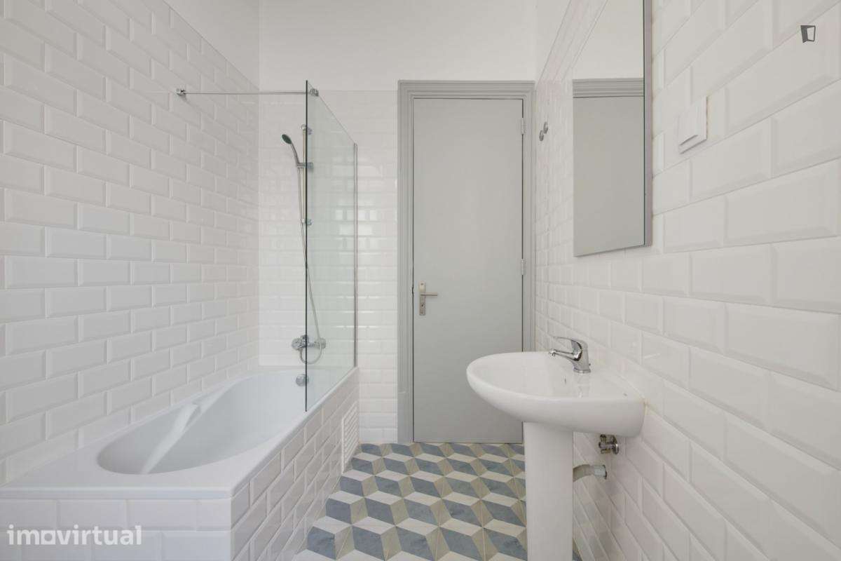 Quarto - localizado em Saldanha Lisbon - Grande imagem: 2/35