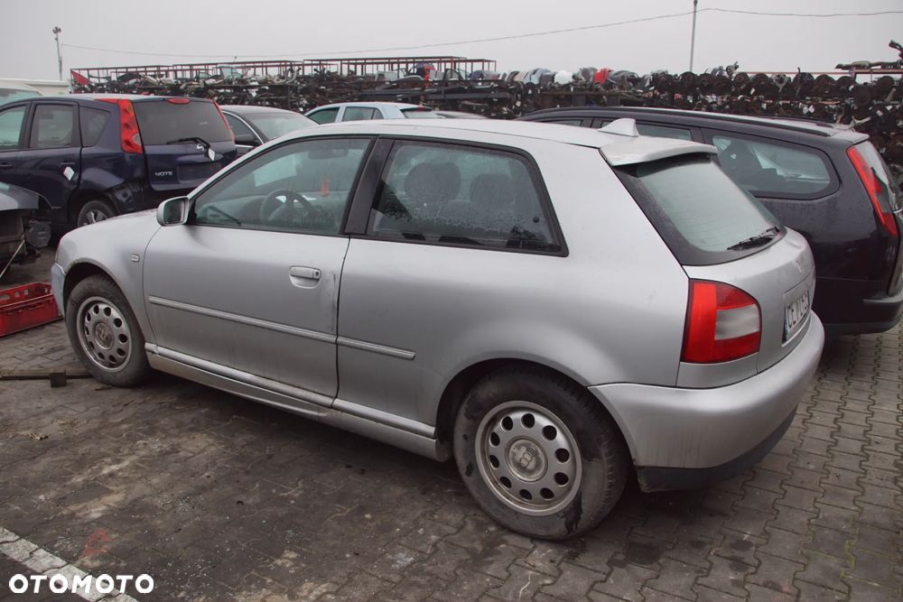 Auto na części - Audi A3 8L Lift 1.6 8V 102 KM AVU DUU LY7W 2002R Silnik Skrzynia Drzwi Maska Klapa Zderzak Lampa Lusterko Szyba Deska Kokpit Sterownik Moduł Czujnik Licznik Panel Kierownica - 5