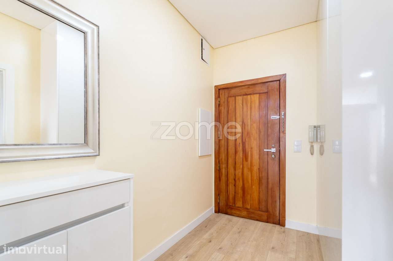 Apartamento T1+1 em plena Av. Boavista - Grande imagem: 2/21