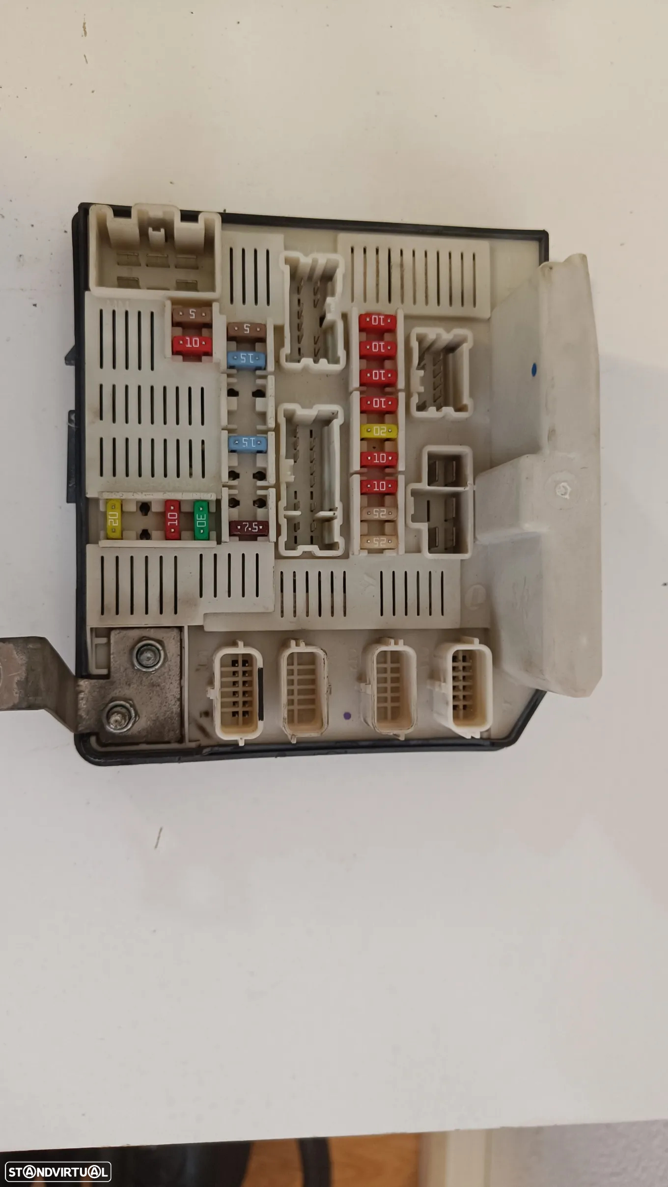 Caixa fusíveis/ caixa relés Renault Megane 2 II / Renault Scenic 2 II 2006  8200481866 - 2