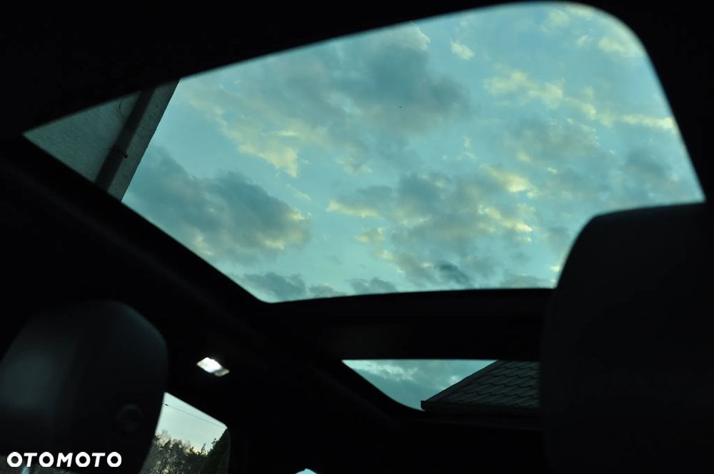 Land Rover Range Rover Evoque P200 R-Dynamic SE - 3