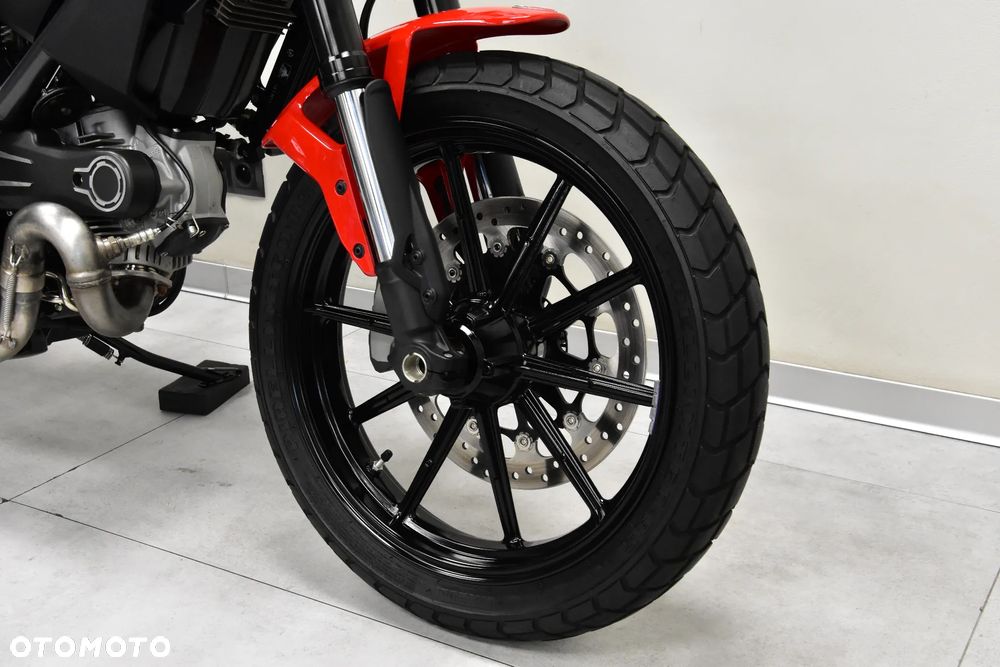 Ducati Scrambler - 32
