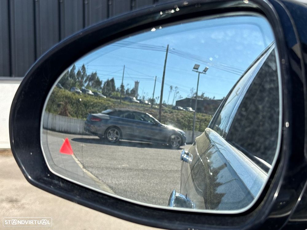 Mercedes-Benz E 300 Standard - 16