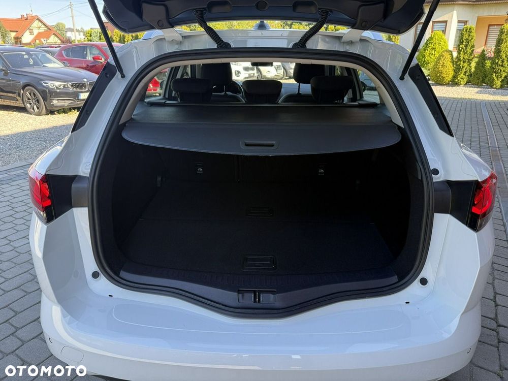 Renault Megane TCe 115 GPF ZEN - 25