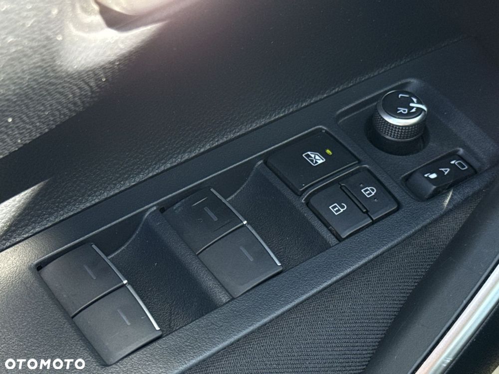 Toyota Corolla 1.8 Hybrid Comfort - 18