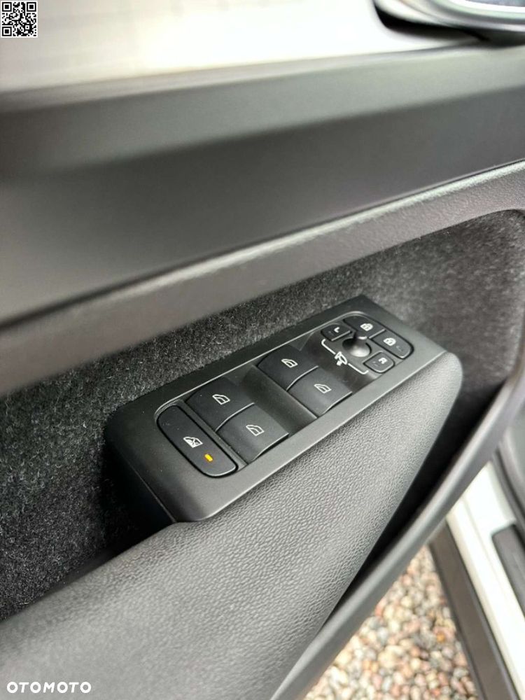 Volvo XC 40 - 11