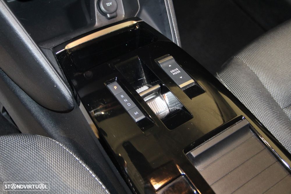 Citroën C4 X 1.2 Hybrid Plus e-DSC6 - 26