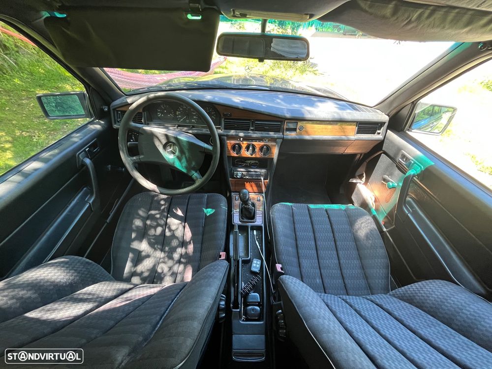 Mercedes-Benz W201 (1982-1993) 190 D 2.5 - 7
