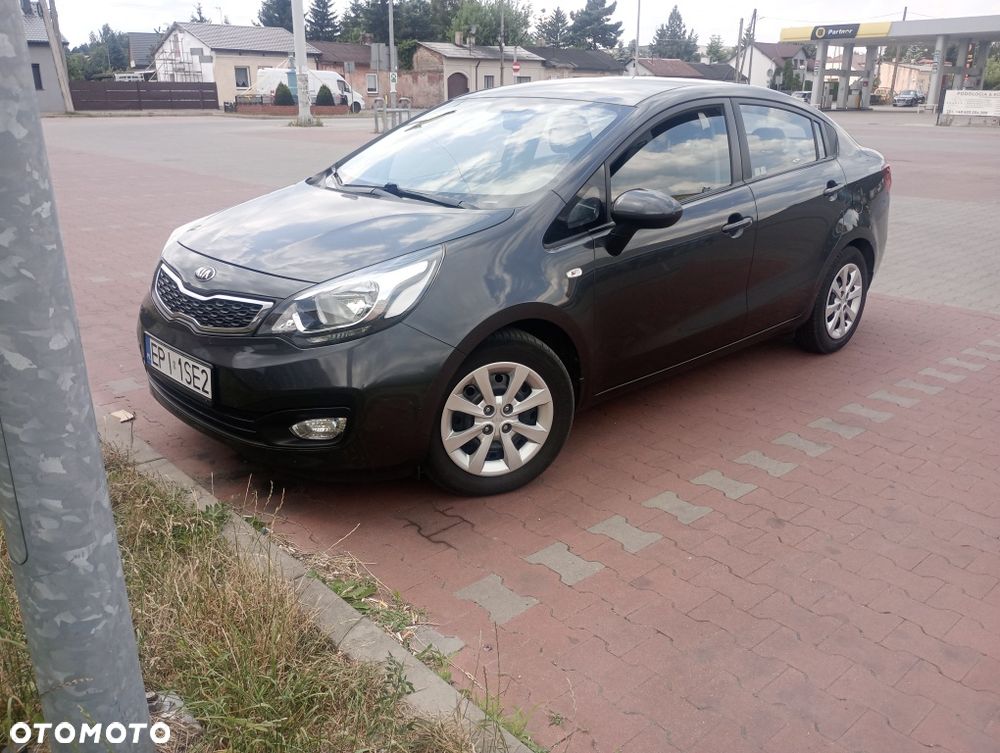 Kia Rio - 5