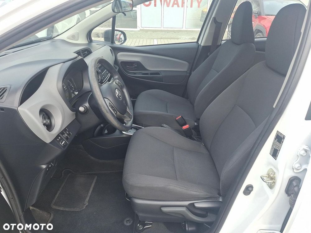 Toyota Yaris - 15