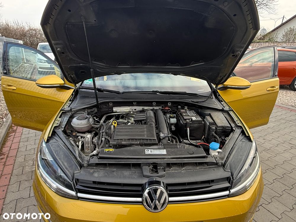 Volkswagen Golf 1.4 TSI Sound - 33