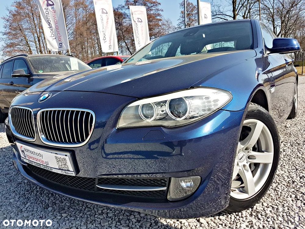 BMW Seria 5 528i - 28