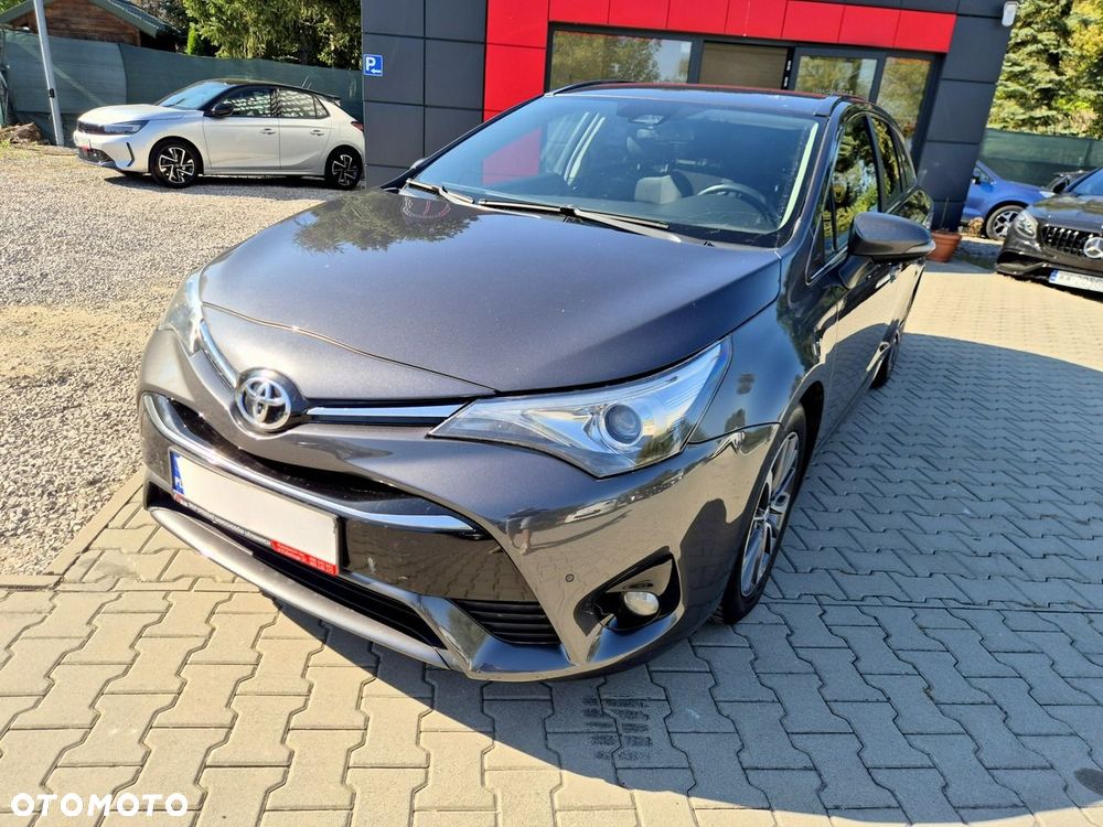 Toyota Avensis 2.0 D-4D Prestige - 3