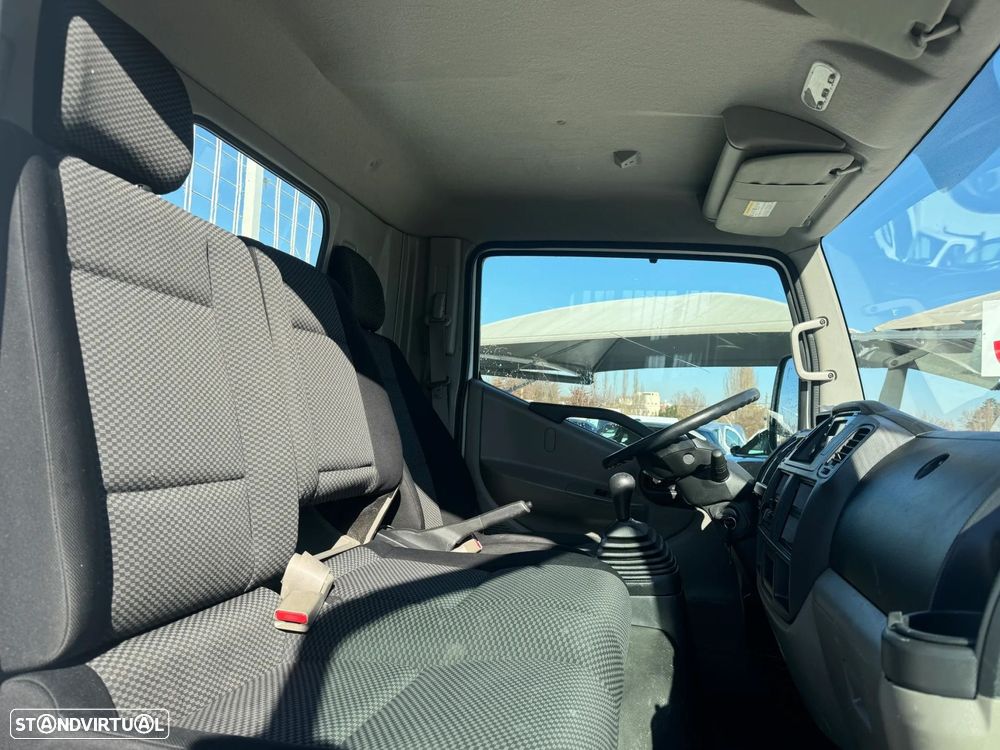 Nissan Cabstar 2.5 dCi 35.14/1 C.Aço Basculante - 13
