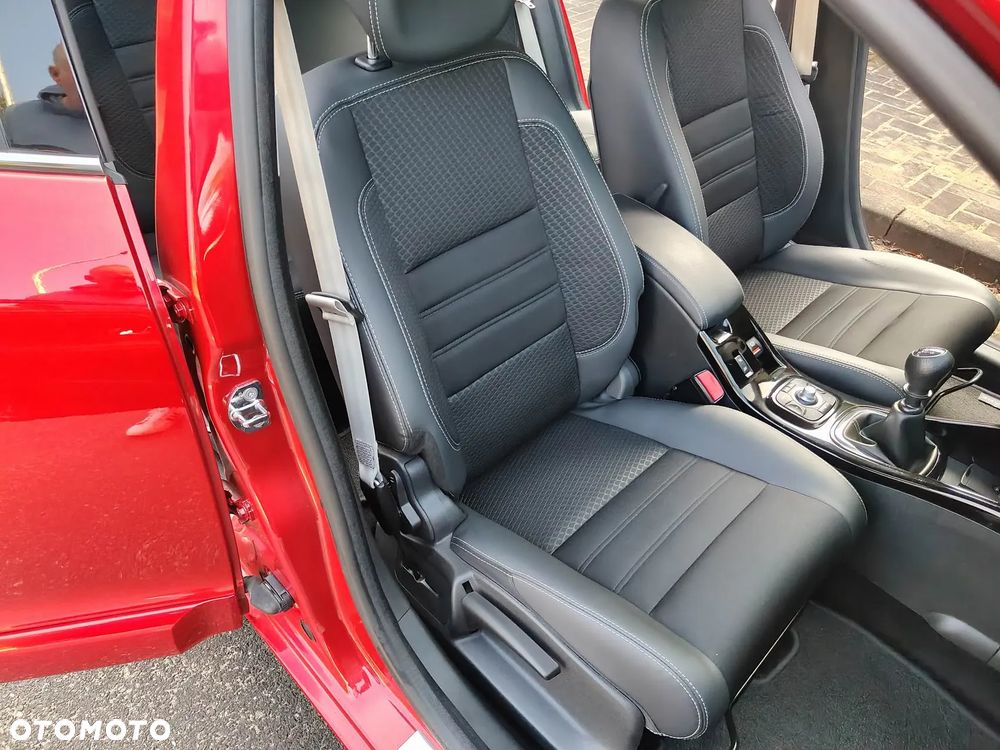 Renault Megane ENERGY dCi 130 BOSE EDITION - 20