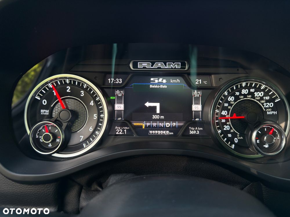 RAM 1500 Crew Cab Shortbed Laramie - 21
