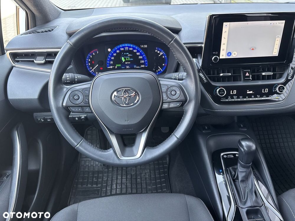 Toyota Corolla - 22