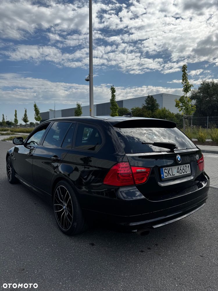BMW Seria 3 318d - 3