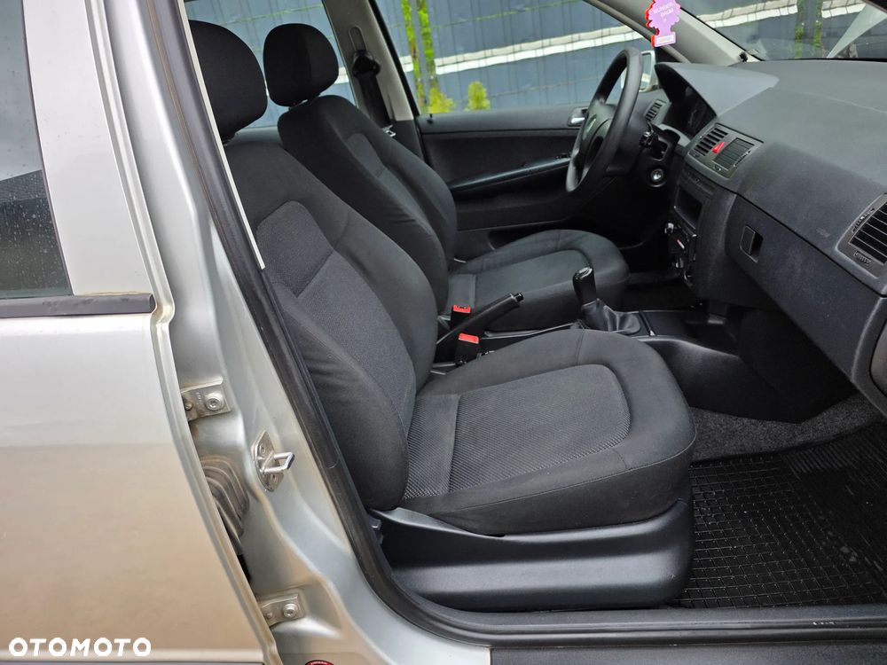 Skoda Fabia 1.2 12V Classic + - 16