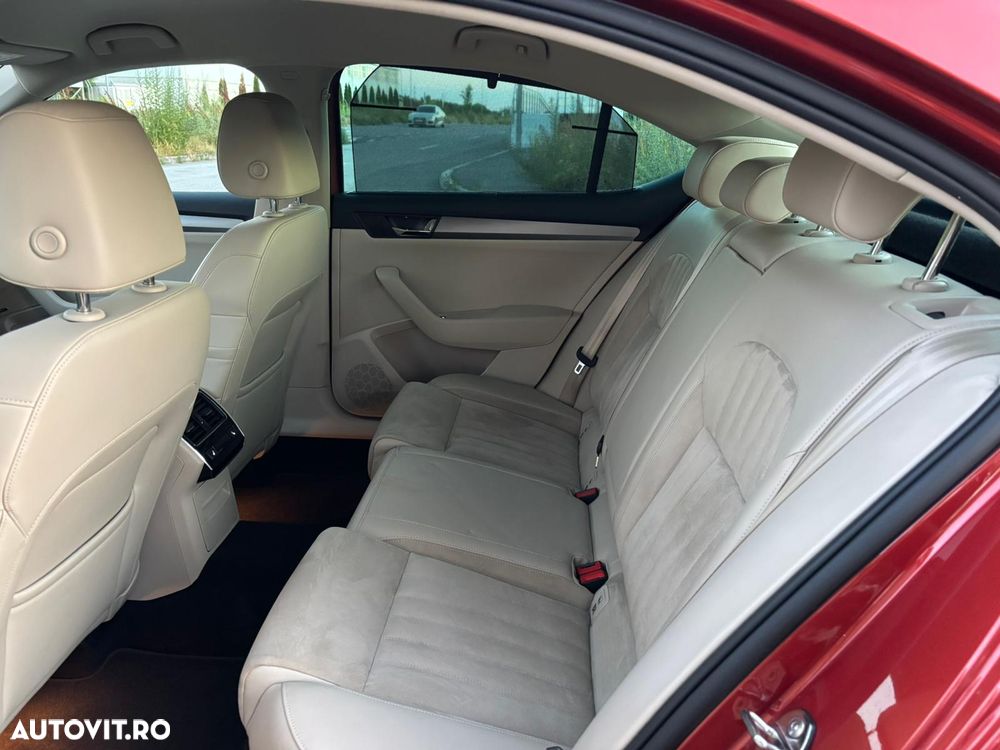 Skoda Superb 2.0 TDI DSG Premium Edition - 16