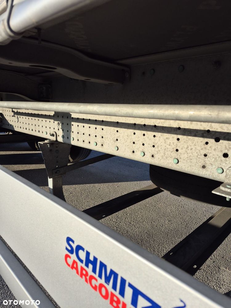 Schmitz Cargobull SCB*S3 - 16