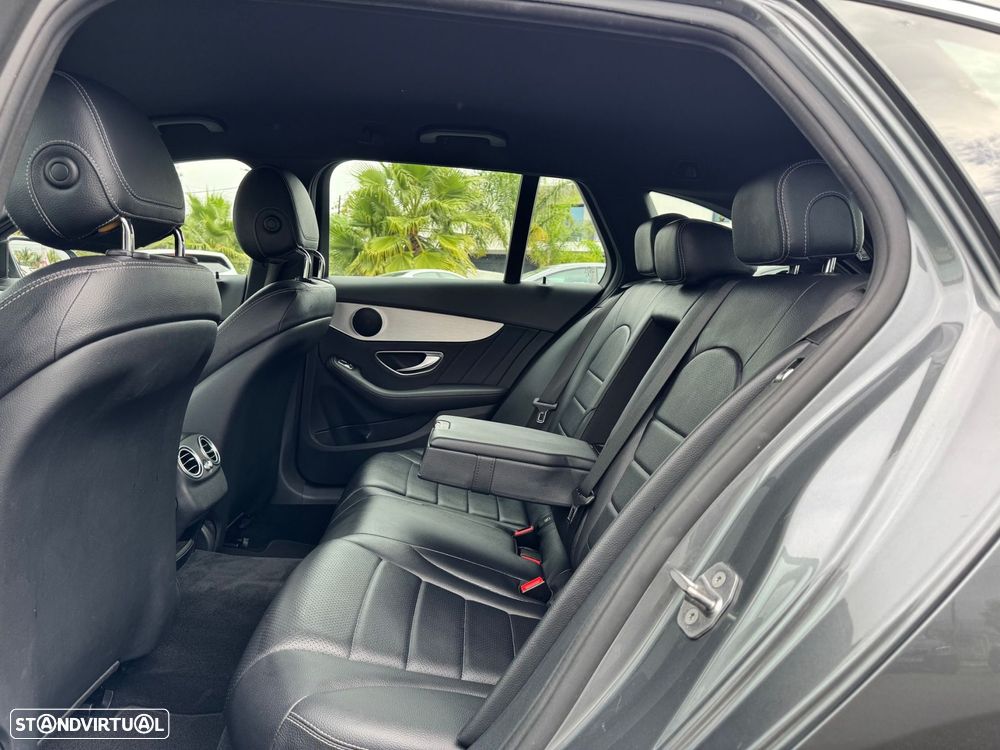 Mercedes-Benz C 200 d AMG Line - 28