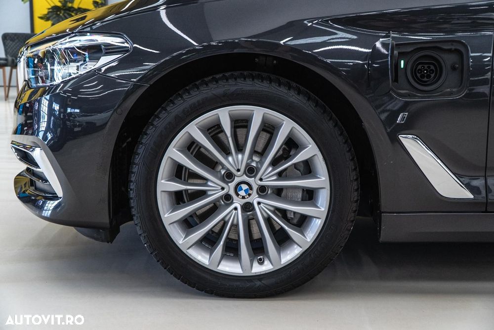 BMW Seria 5 530e iPerformance Aut. Luxury Line - 40
