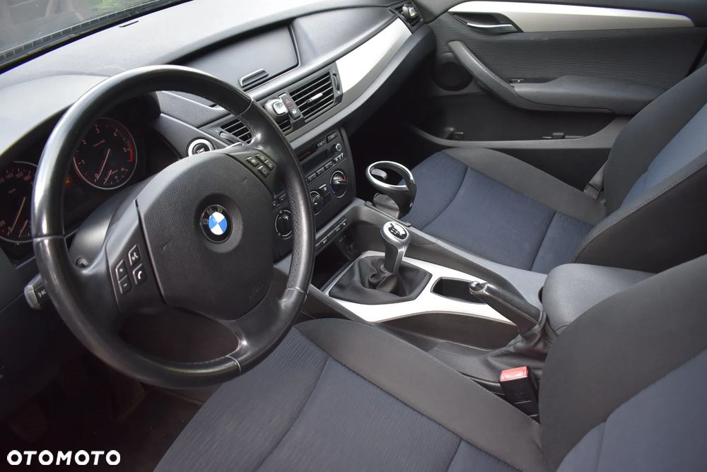 BMW X1 sDrive18d xLine - 12