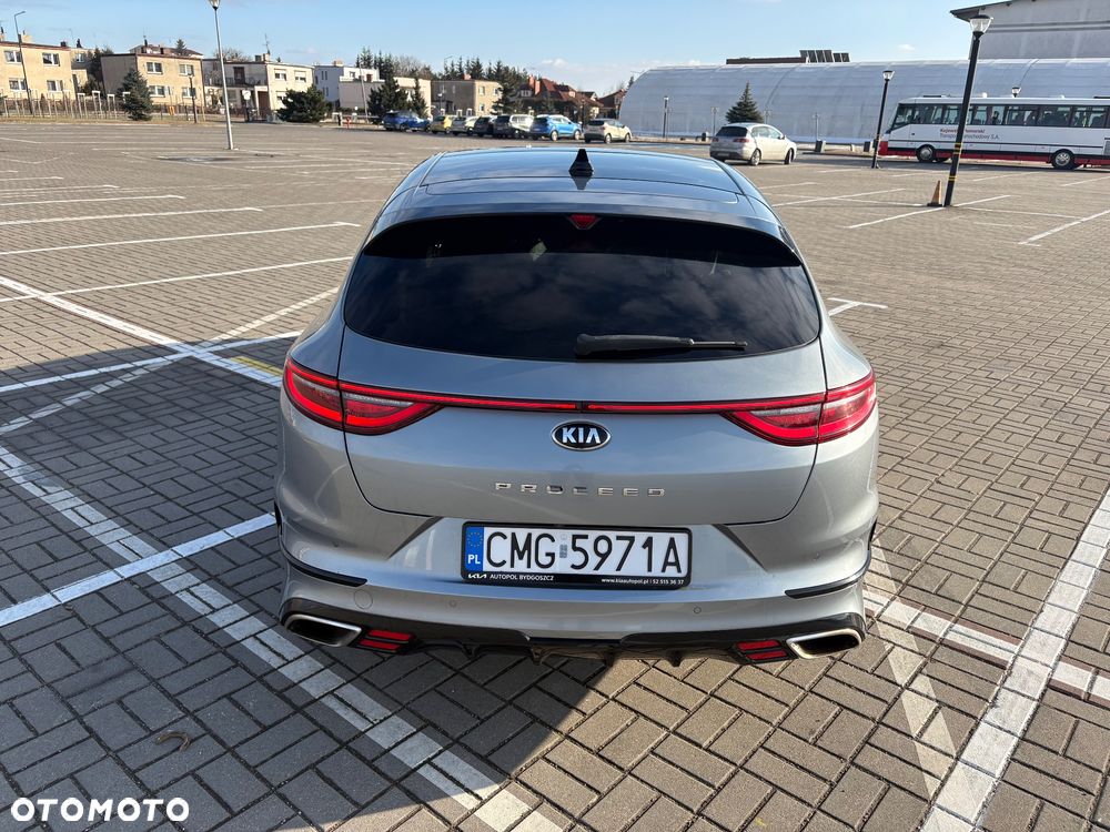 Kia ProCeed - 4