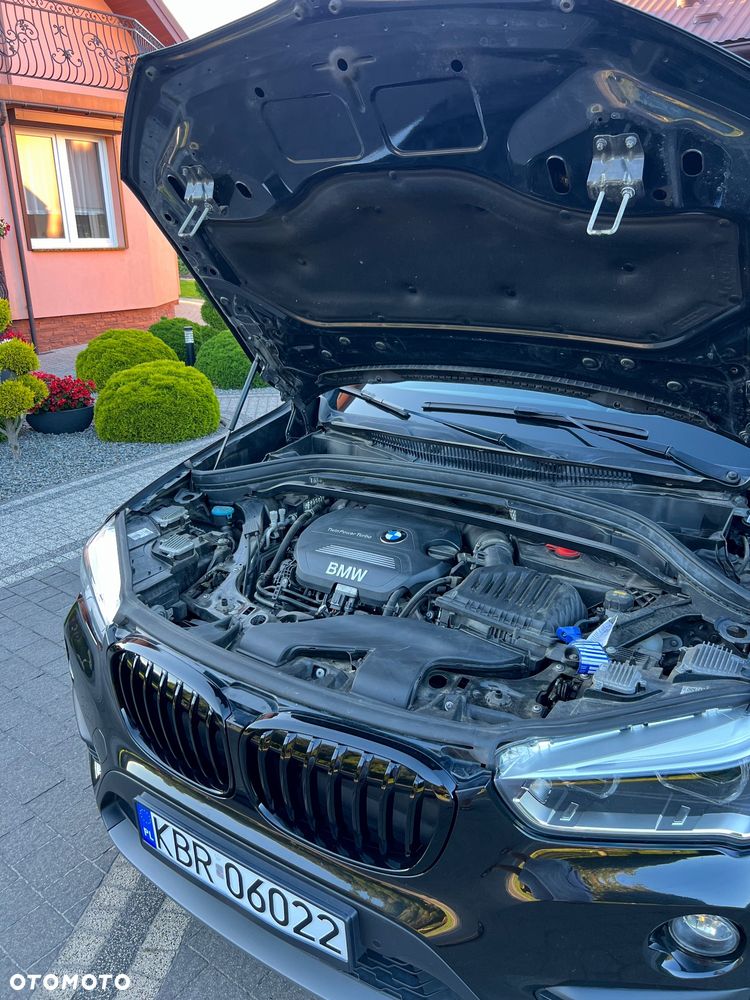 BMW X1 xDrive20d - 16